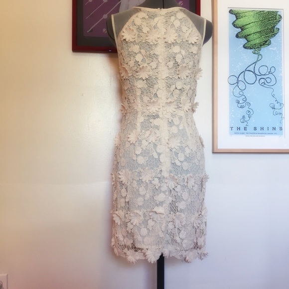 Urban Outfitters - Thistle Pearl - Lace Dress - Picture 3 of 4